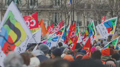 Syndicalisme en temps troubles featured image